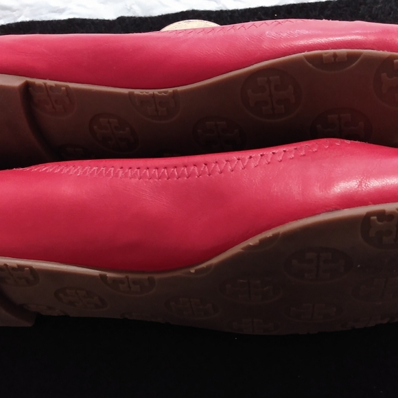 Tori Burch Red Slippers - Picture 6 of 13